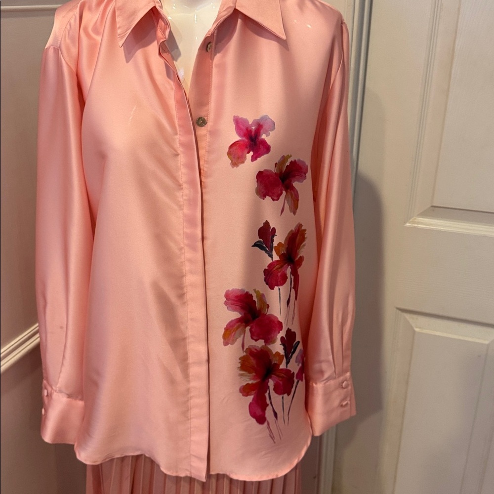 Zara Pink pleated maxi skirt with oversized floral blouse - Picture 2 of 7